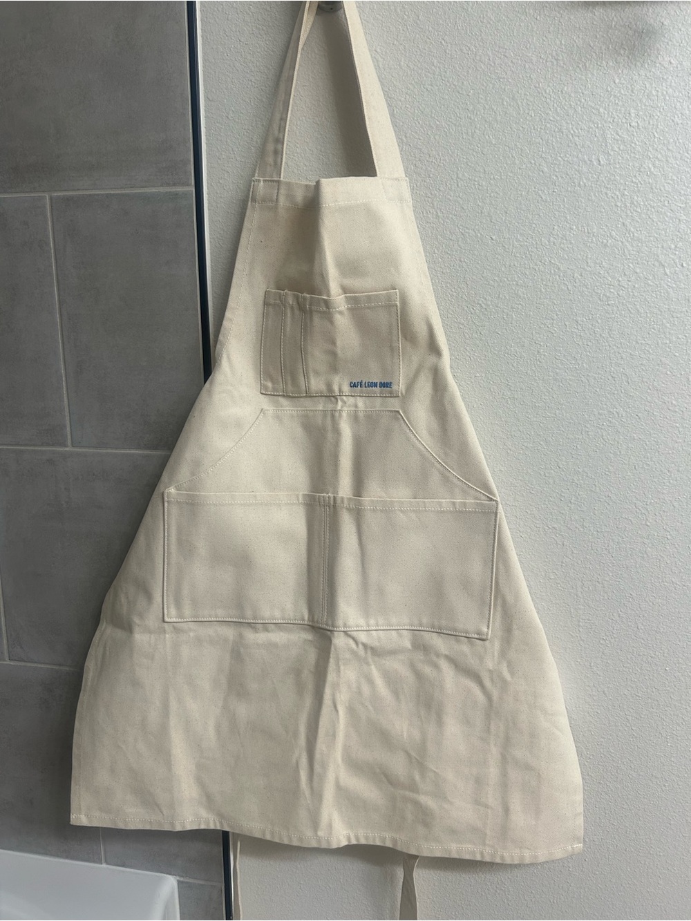Cafe Leon Dore apron